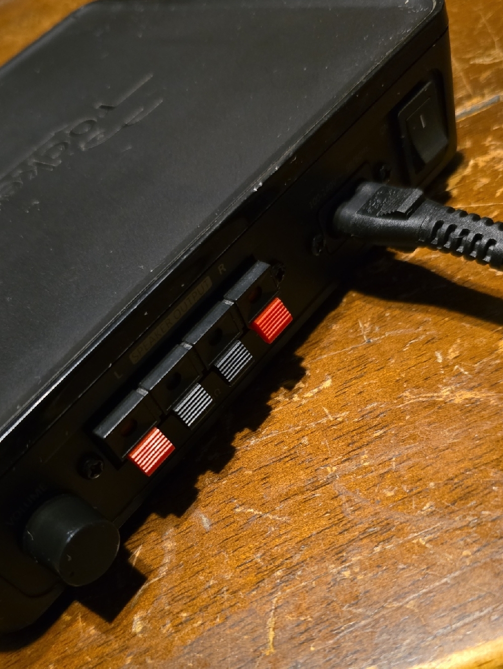 RocketFish RF-WHTIB Wireless Rear Speaker Kit - Picture 3 of 3